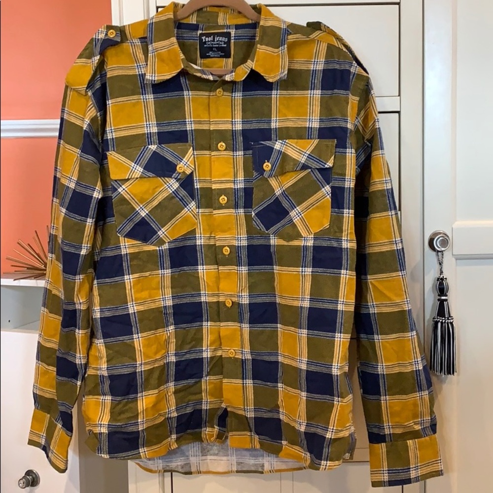 Dress shirt